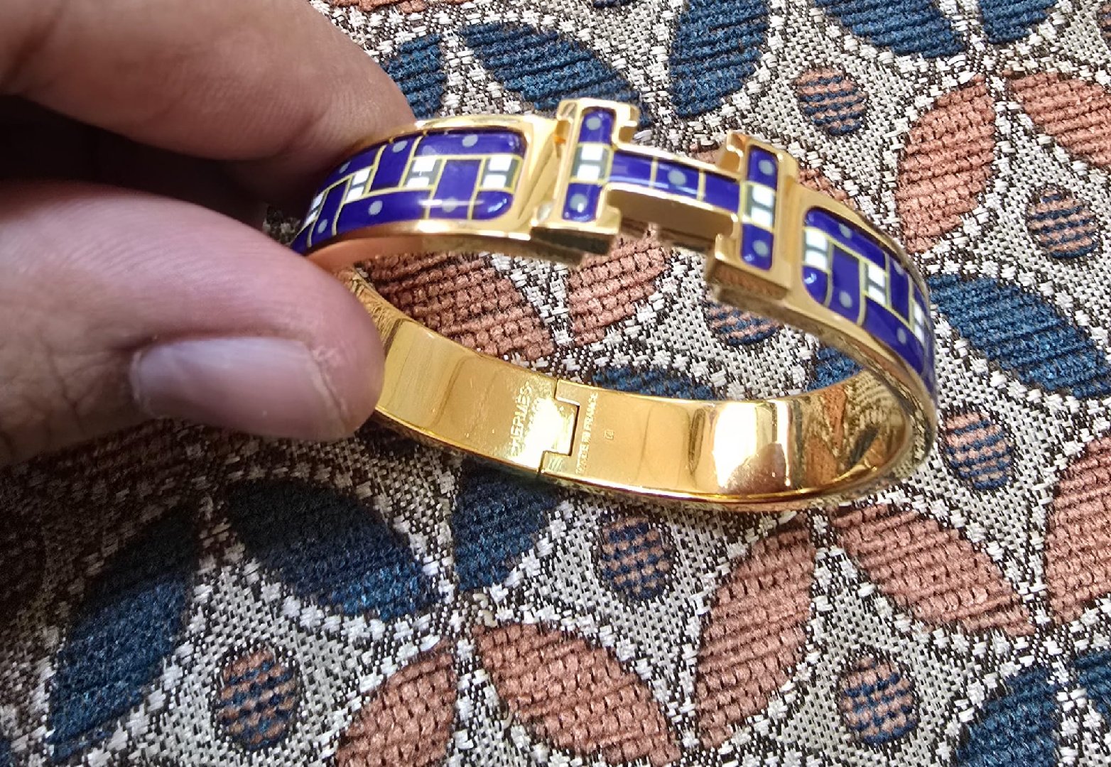 إعلان عن سوار هيرميس (Hermès) أصلي - كليك آش (Clic